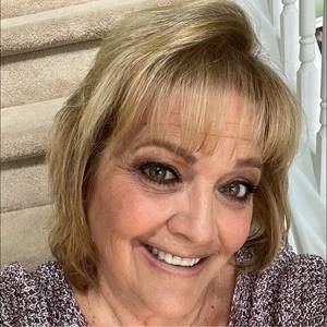 Meet your Posher, Janet